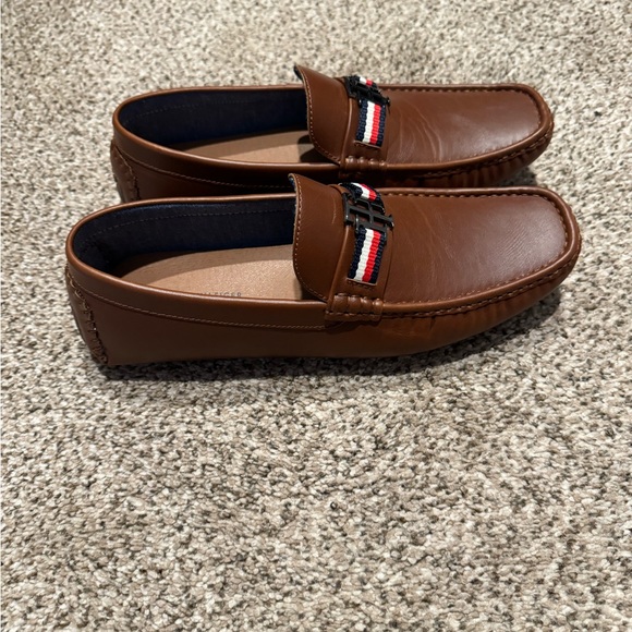 Tommy Hilfiger Atino Slip On Driver Loafer - Picture 2 of 5